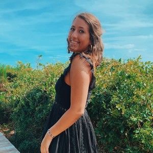 Meet your Posher, Marcela